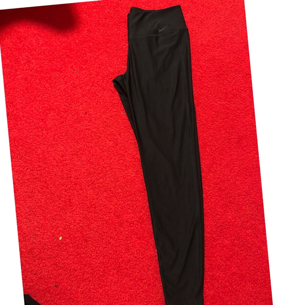 Black leggings